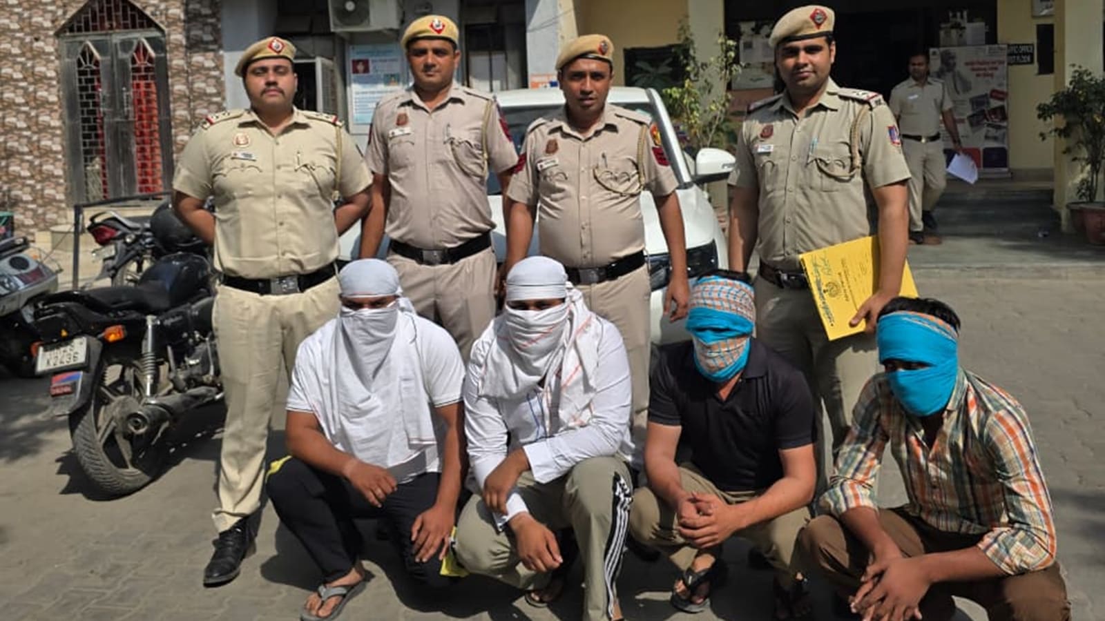 ‘Stopped on busy roads, forced to pay EMIs’: Ex-loan recovery agent among 4 held for extortion of car owners