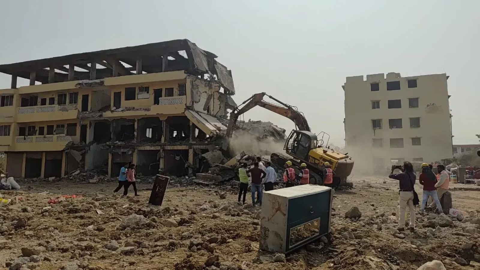 Maharashtra to regularise pre-2011 residential encroachments, Mumbai excluded