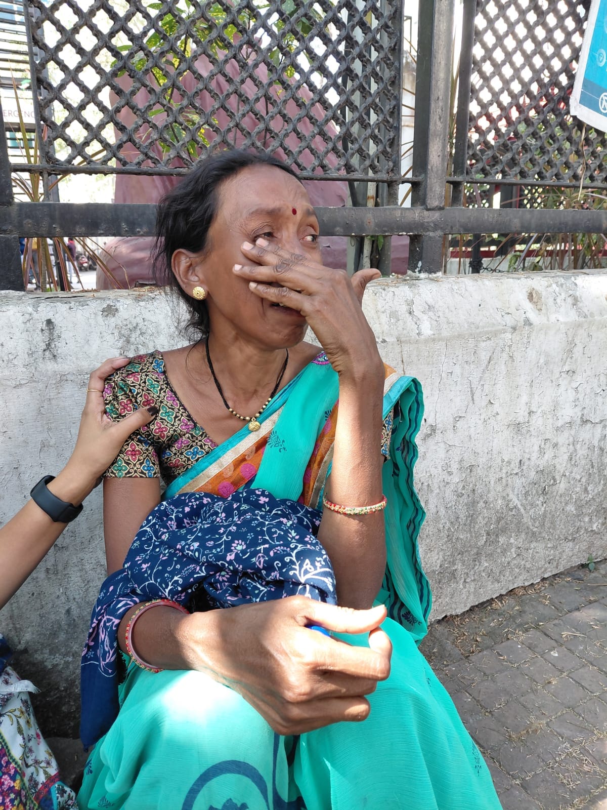  Families wait for a glimpse — or a body — after Nagpur blast