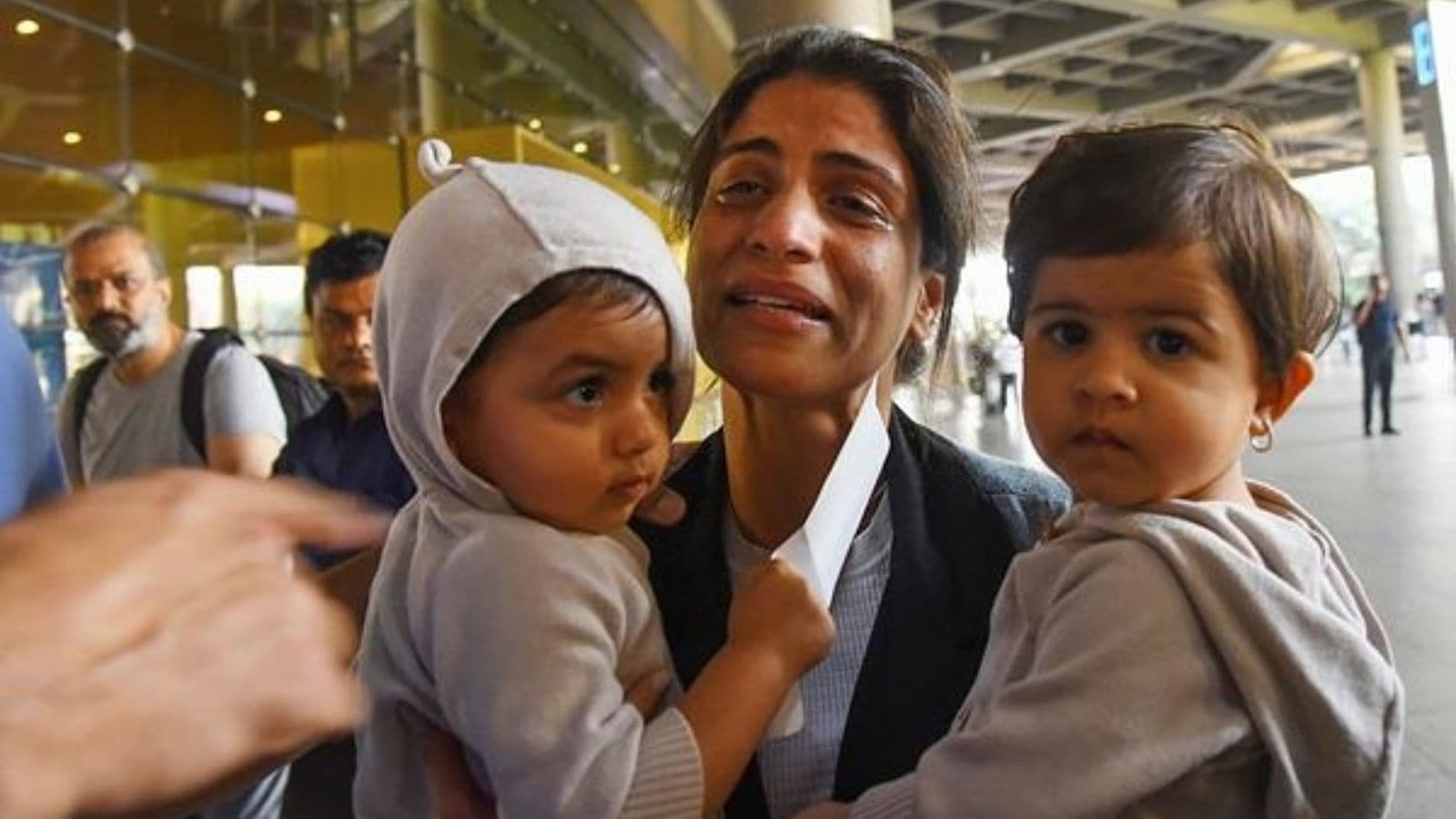 Middle East airspace closures, flight disruptions, iran israel war, iran,