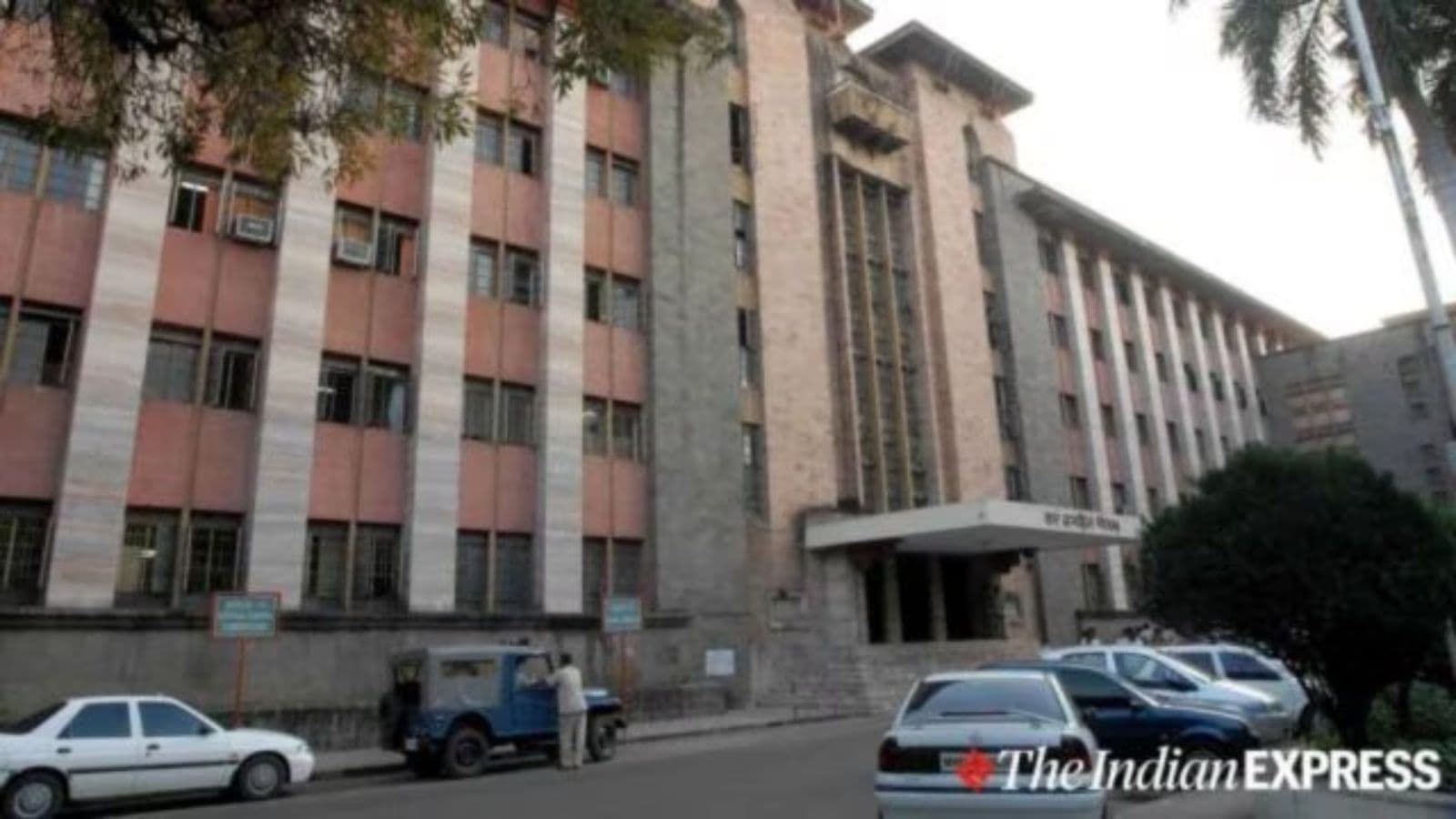 Oppn opposes nod to convention centre on Pune land for civic facilities