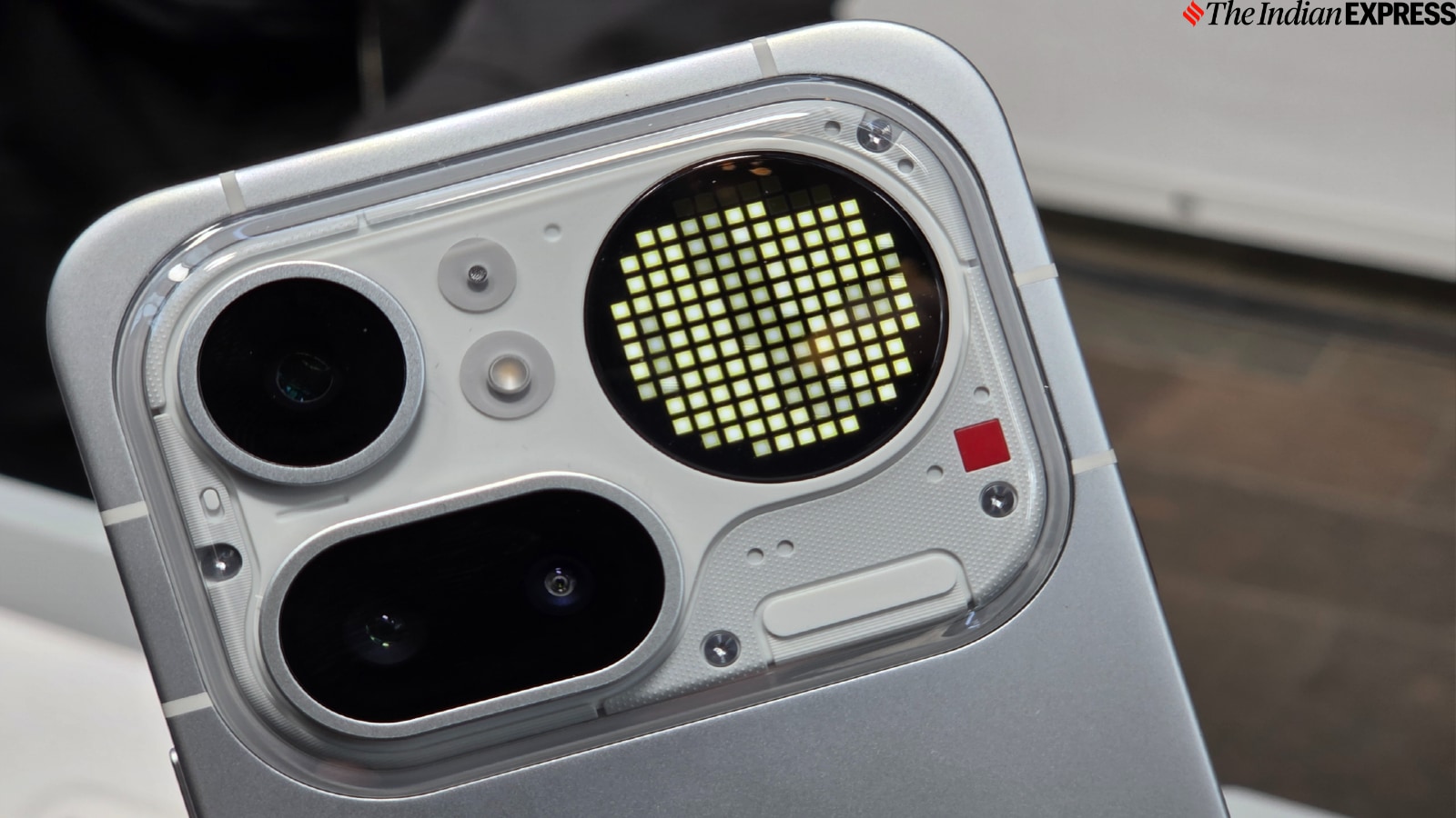 फोन 4ए प्रो 999