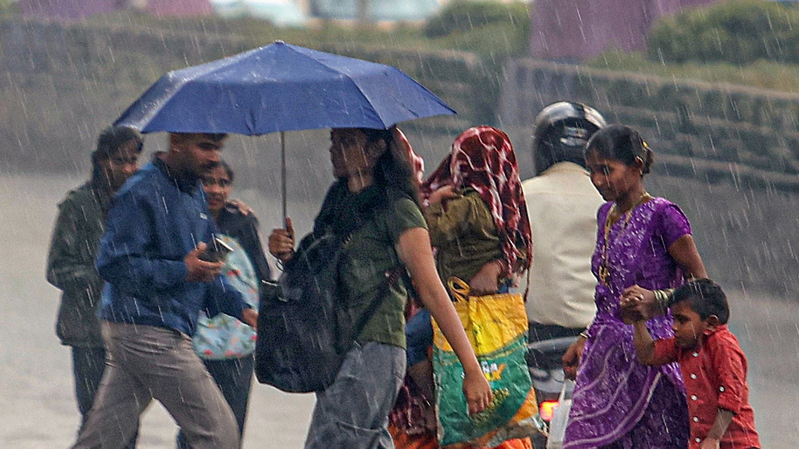 Rare March Weather Shift: Why Mumbai Is Set to Receive Unseasonal Rain After a Heatwave
