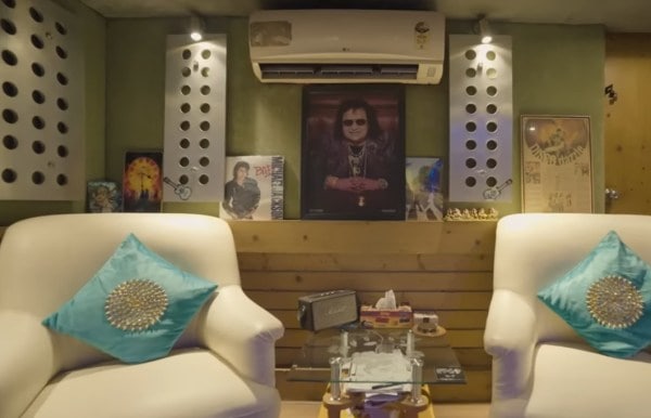 बप्पी लाहिरी के घर का दौरा