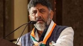 Siddaramaiah, DK Shivakumar, HD Kumaraswamy, Robert Vadra, Shivakumar camp dinner meet, Robert Vadra visit, Indian express news, current affairs