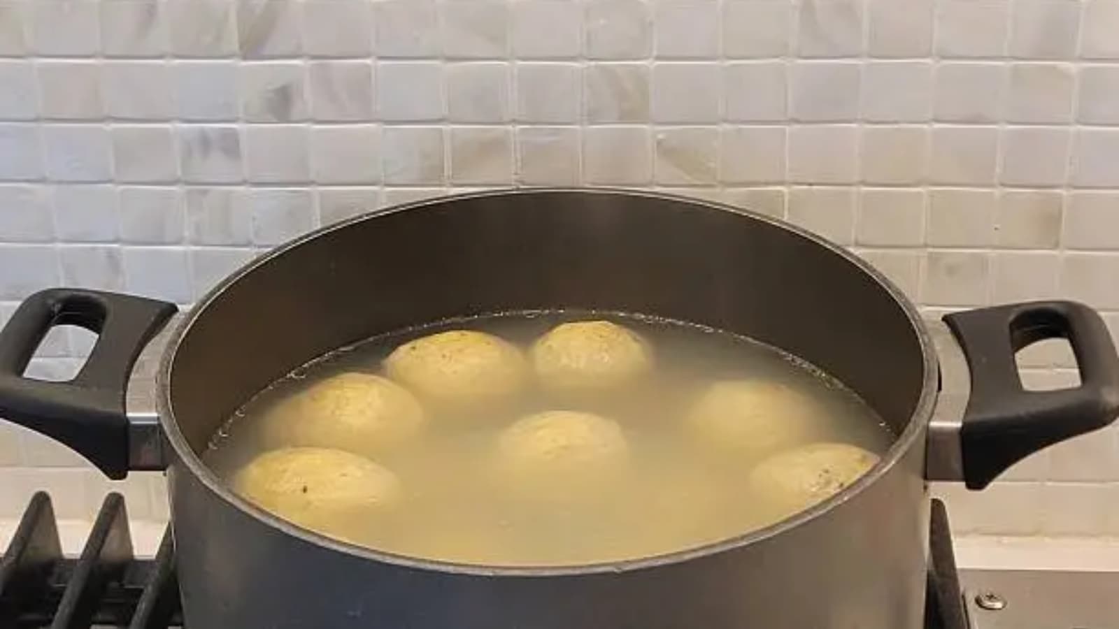 Pro-tips for the fluffiest dahi vadas you’ve ever made