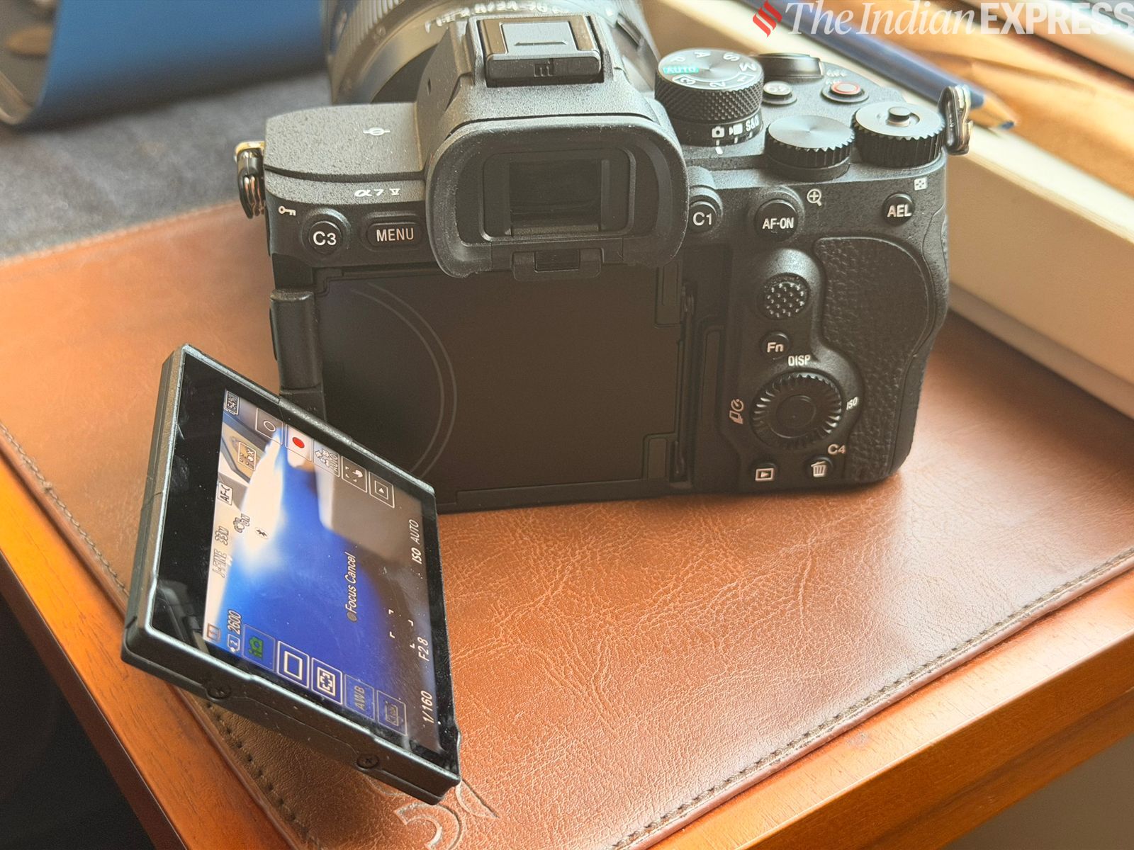 चित्र और वीडियो दोनों में, कैमरा कुछ बेहतरीन विवरण प्रदान करता है।