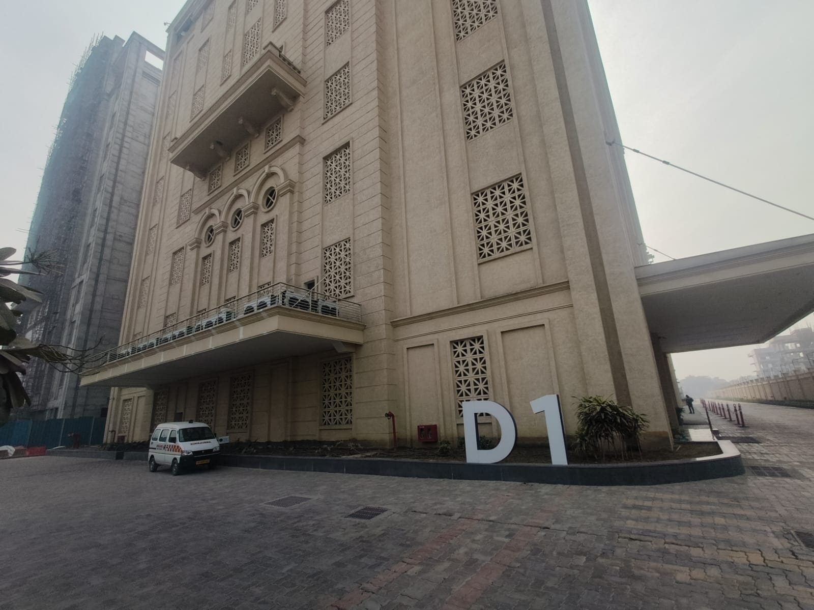 Inside an AI data centre