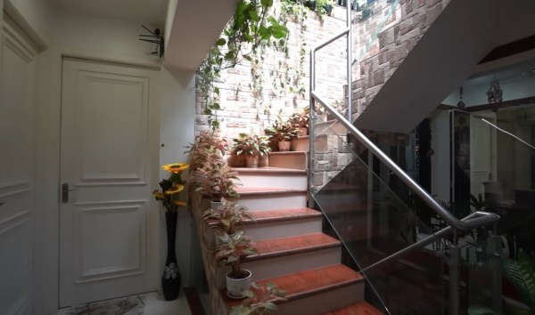 शक्ति मोहन छत. 