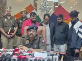 Meerut Police arrested Chanchal Kumar and his three accomplices — Arvind alias Monu alias Gurmukh, Sandeep alias Rahul, Vivek alias Kaka.