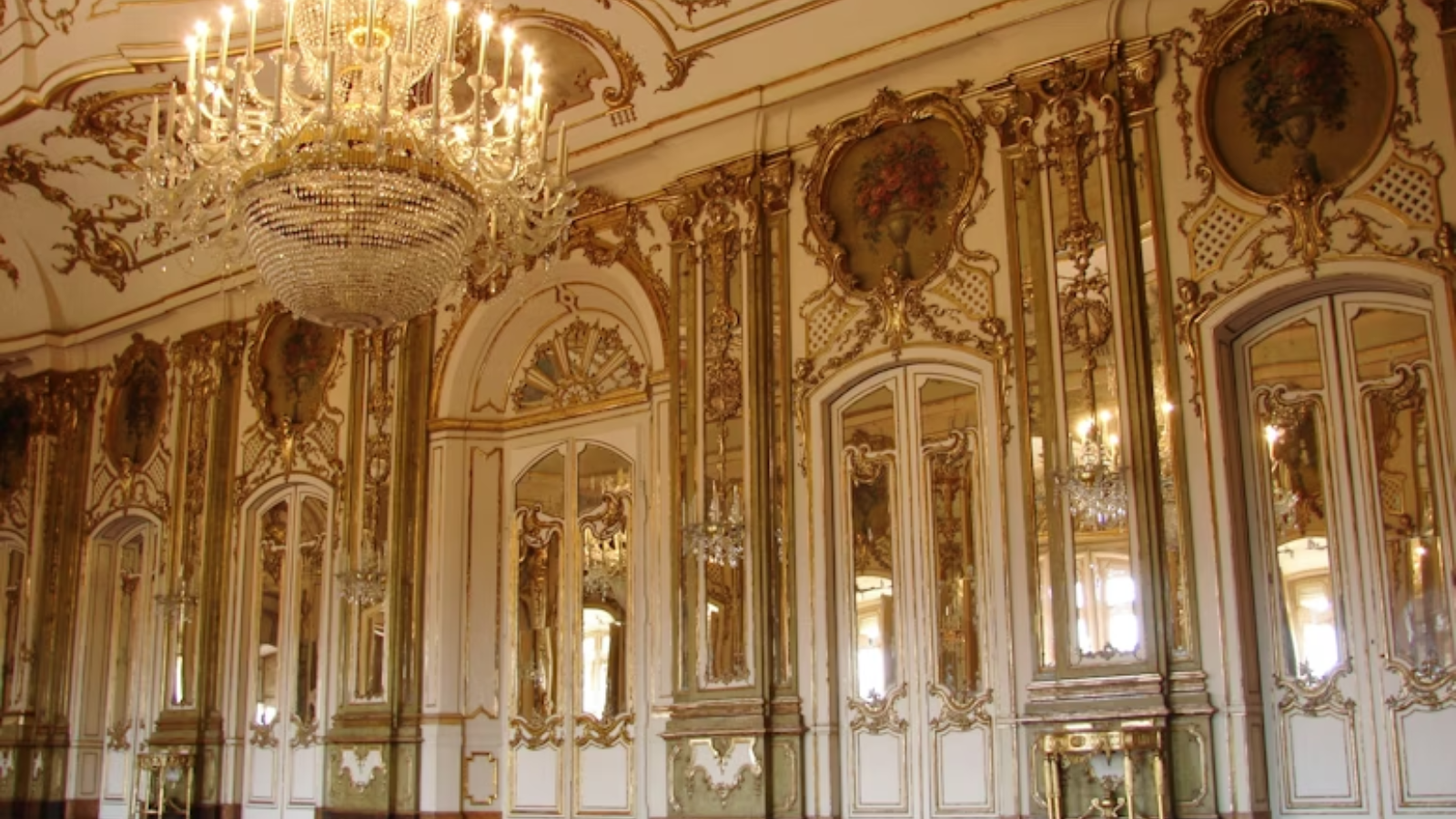 6 legendary ballrooms that have witnessed history
