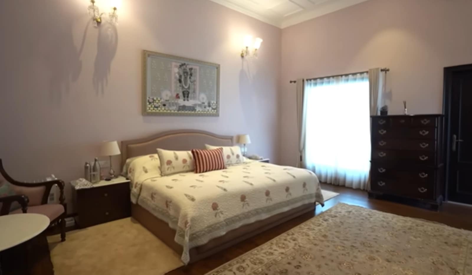 Being surrounded by elements that represent one&rsquo;s history and cultural roots can reinforce a sense of belonging and emotional grounding