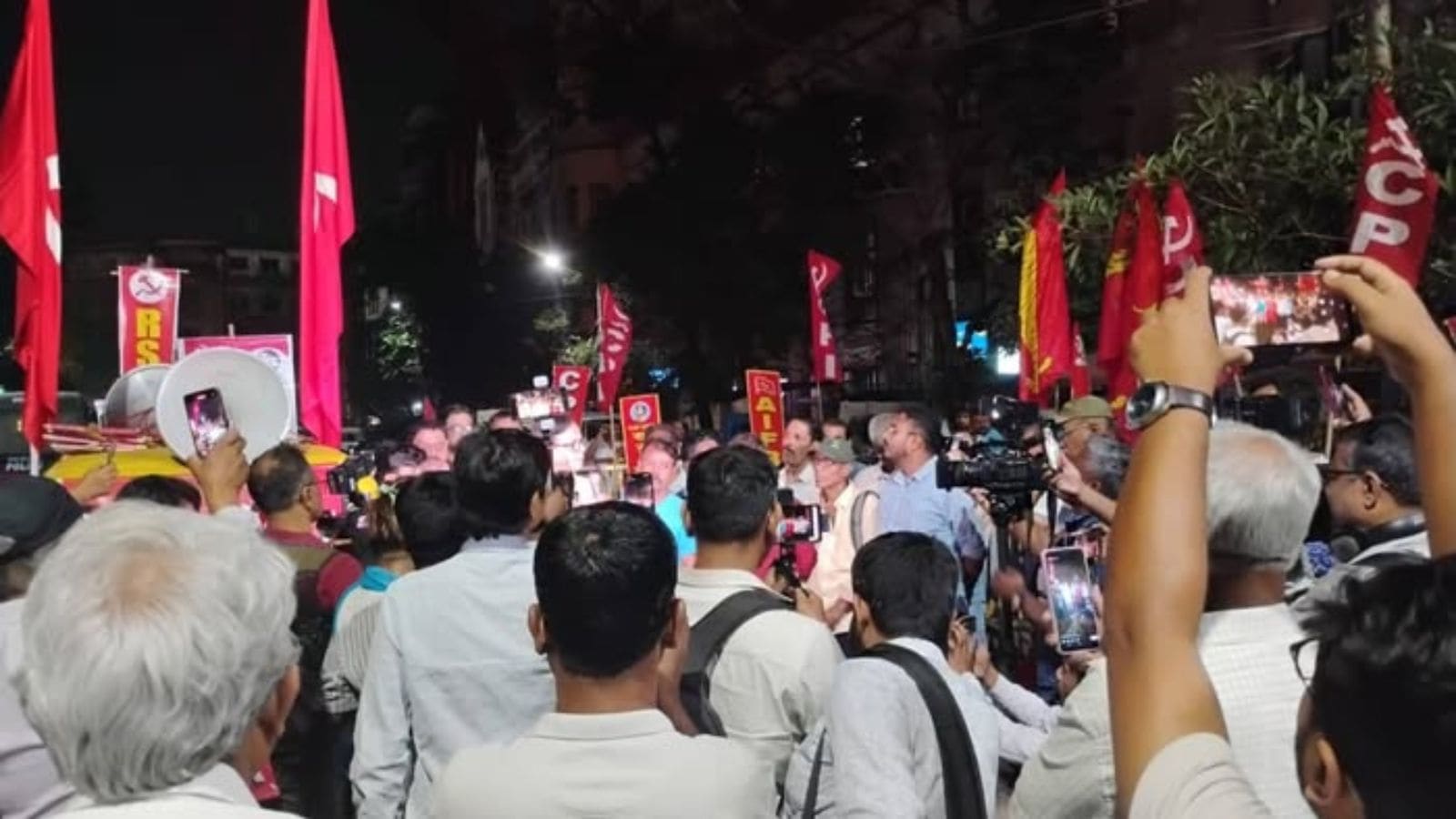 Left leaders meet CEO, says no polls in Bengal till all adjudication cases are resolved