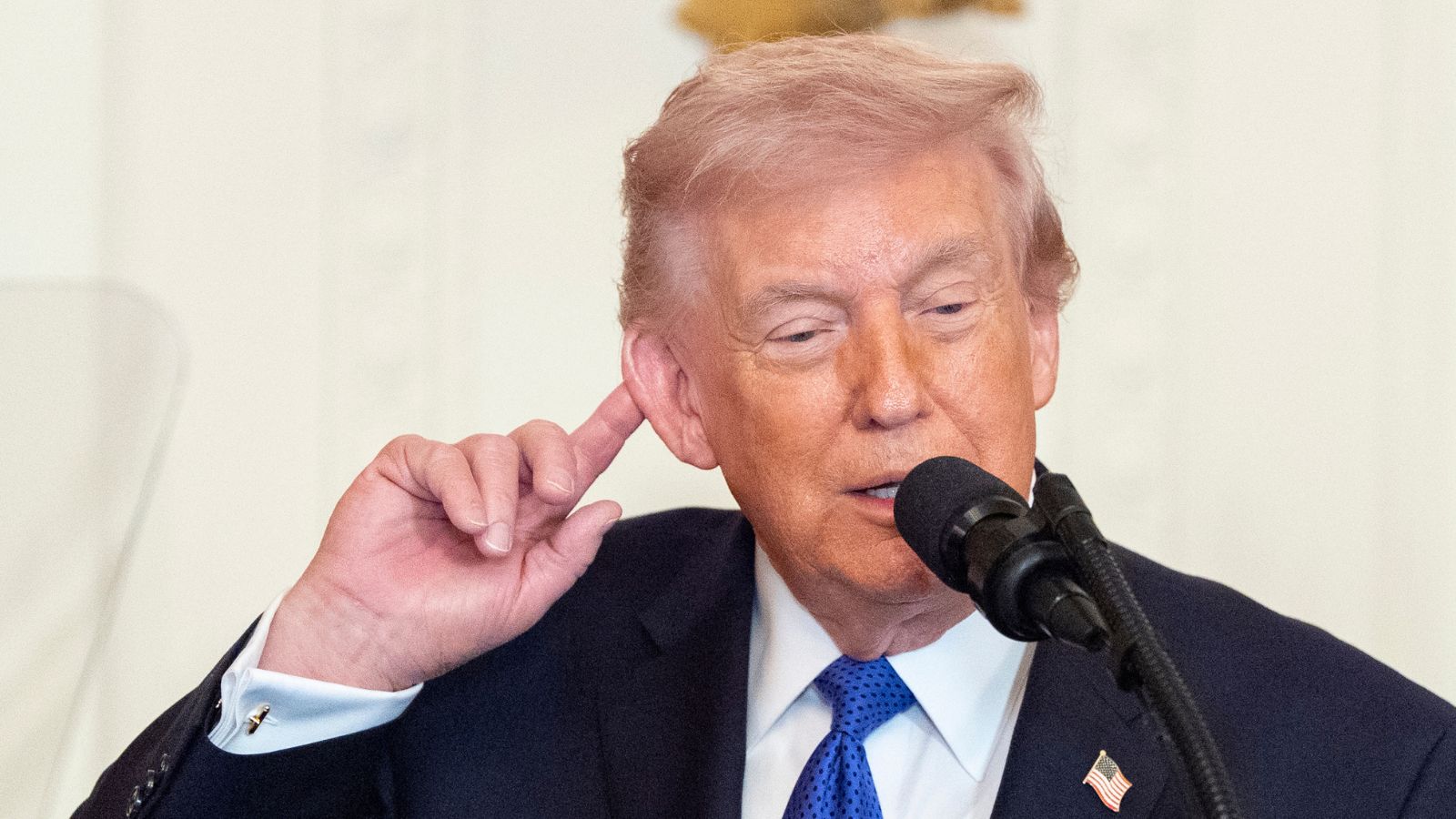 The Weight of a Single Signature on a Map