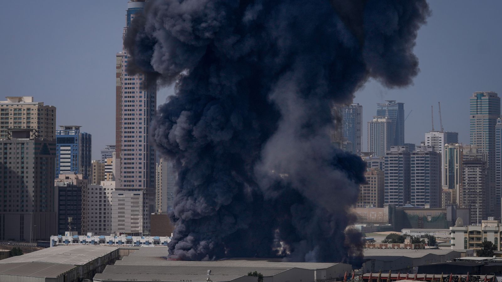 Dubai on edge as Iran retaliation intensifies; travel chaos deepens, explosions hit city