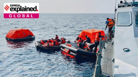 Iran warship IRIS Dena