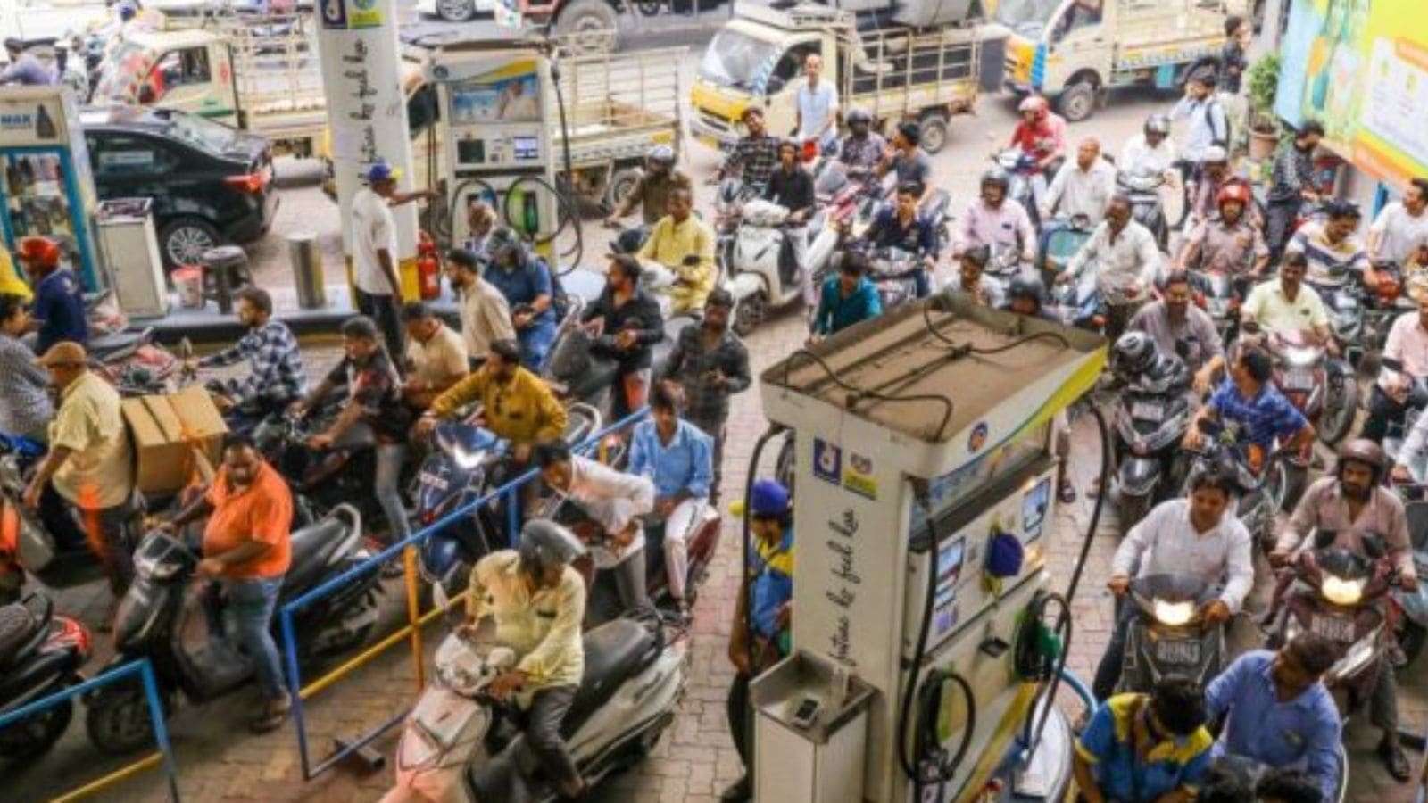 Fuel panic sparks long queues at petrol pumps, dealers say supply unaffected