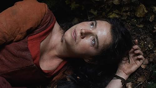 Jessie Buckley in Hamnet.