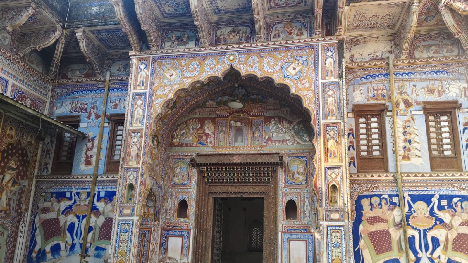 ‘In Rajasthan’s Shekhawati haveli towns, the race the save fading frescoes’