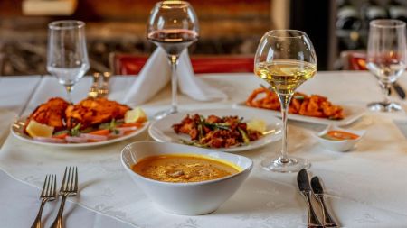 Association President PC Rao said the restuarants were not getting commercial cylinders and the government must interevene to ensure the supply.