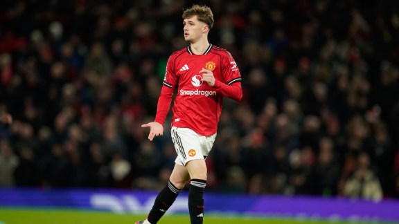 Manchester United's Jack Fletcher plays during the English Premier League soccer match between Manchester United and Wolverhampton Wanderers in Manchester, England, Tuesday, Dec. 30, 2025. (AP Photo)