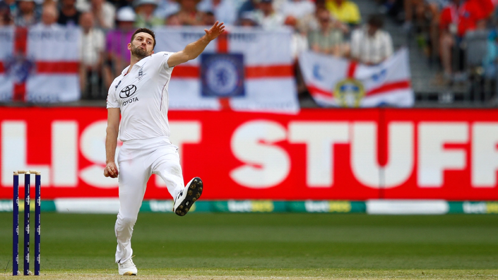 ‘Started to think what to do if this doesn’t go well’: Mark Wood contemplating retirement after slow knee recovery