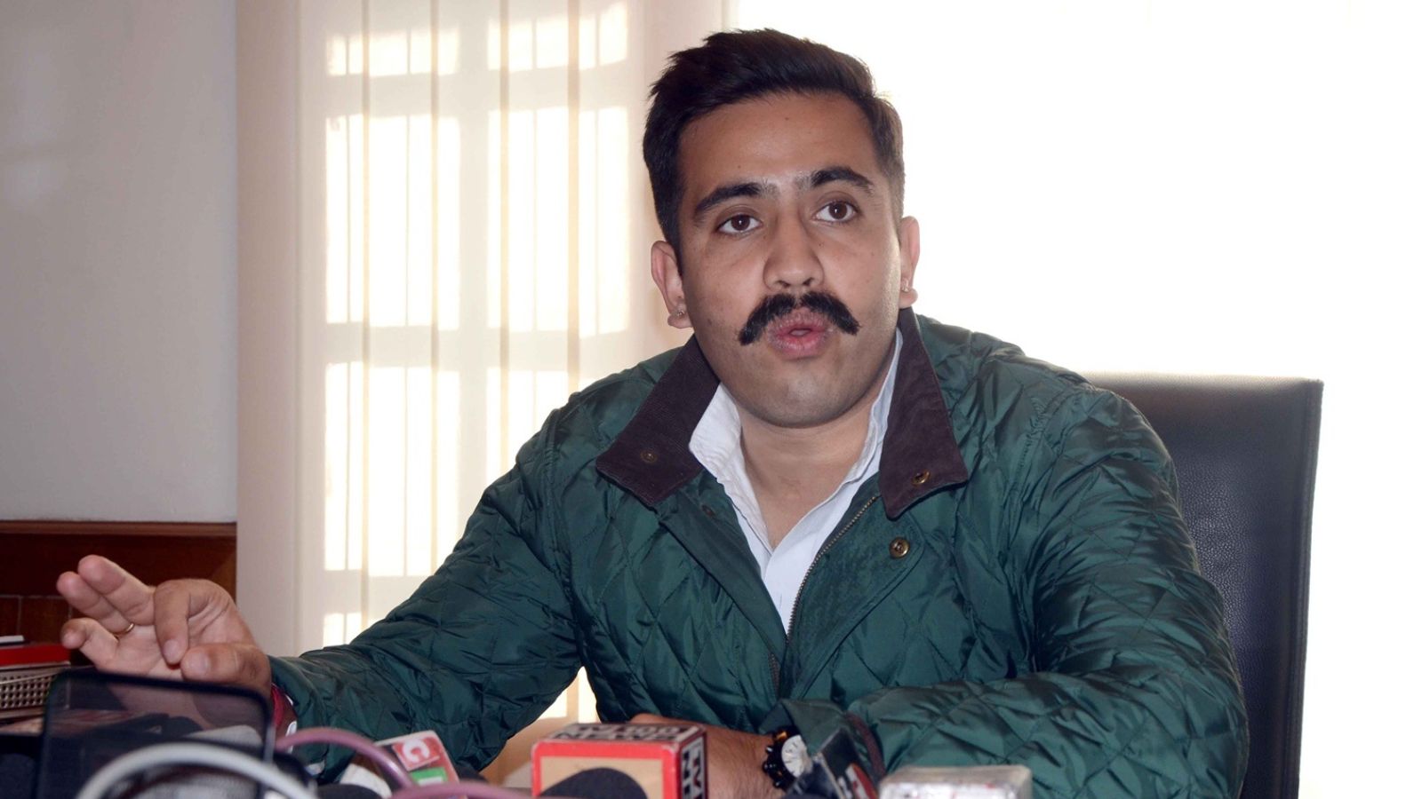 Vikramaditya seeks special central support for infrastructure projects in Himachal