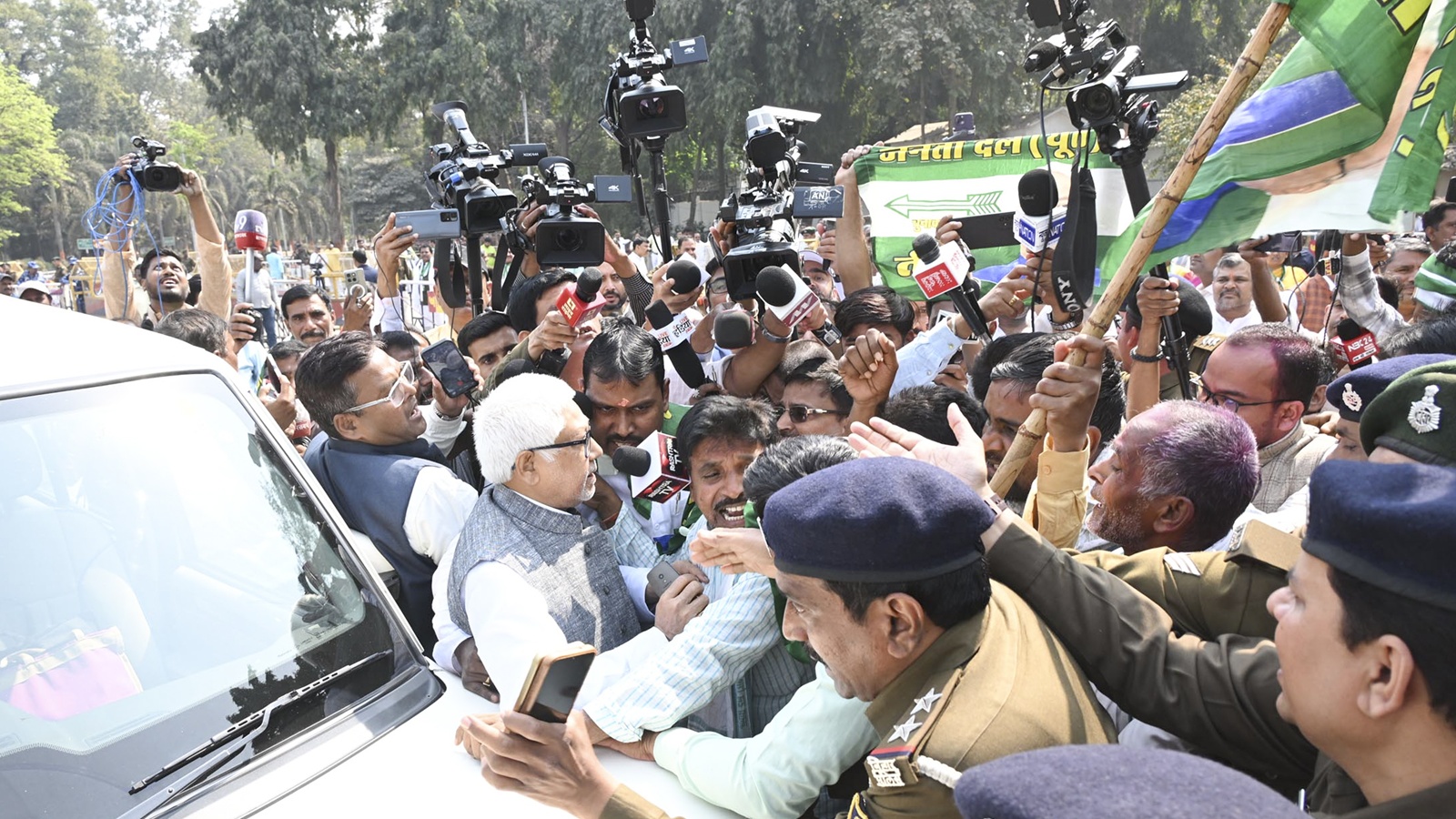 ‘Operation Lotus with key JD(U) man as Vibhishan’: Why Nitish supporters are up in arms against Sanjay Jha, Lalan Singh | Political Pulse News