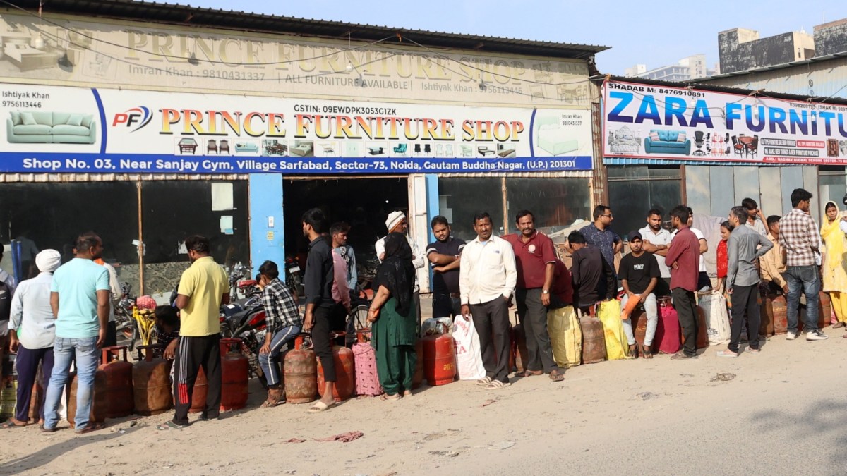 Delhi caps commercial LPG supply at 20% of daily usage, hospitals get top  priority | Delhi News - The Indian Express
