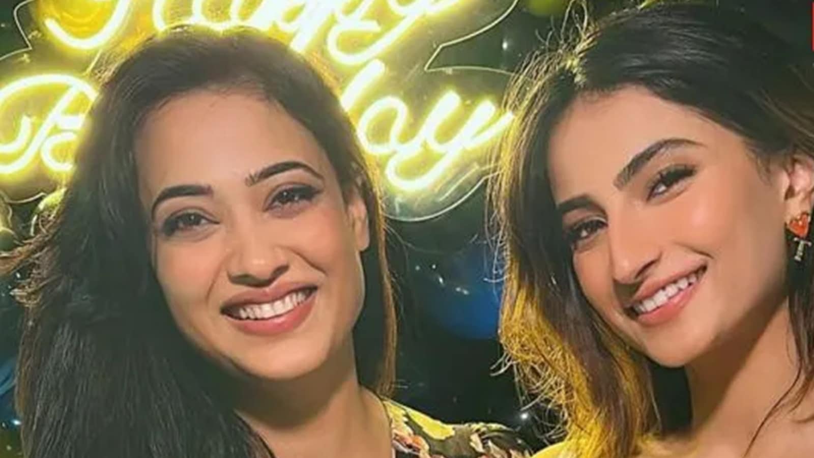 Palak Tiwari says mother Shweta is bestowed with soft skin, hers is harsh: ‘Meri mummy ka makeup chura churaake…’