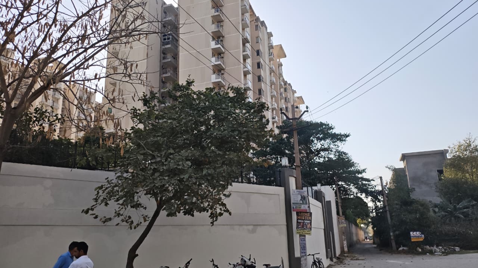 Narrow path, empty plot — these are ‘24-m’ approach roads to several Gurgaon societies. CM’s promise brings them cautious hope