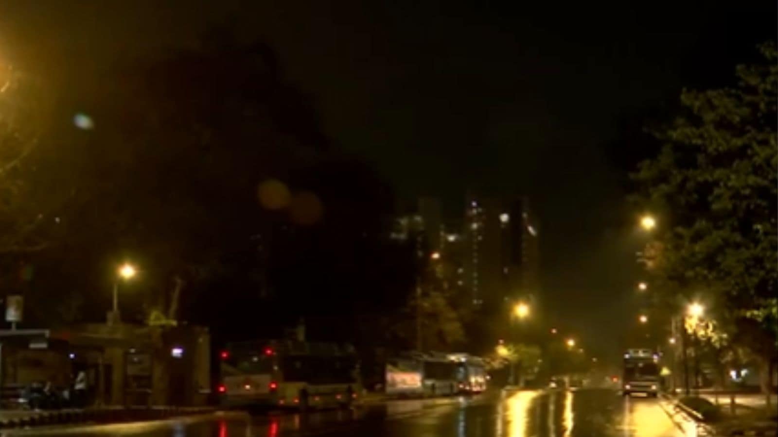 Light rainfall in several parts of Delhi, temperatures likely to drop