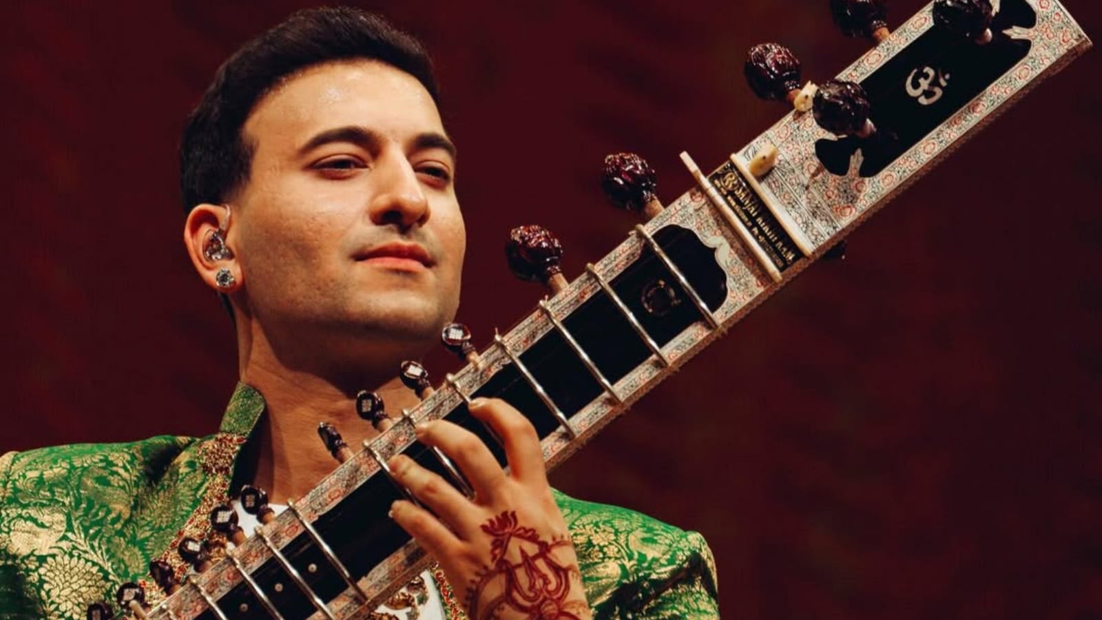 ‘I would love to add some bling to your teeth’: Rishab Rikhiram Sharma reveals story behind his diamond smile