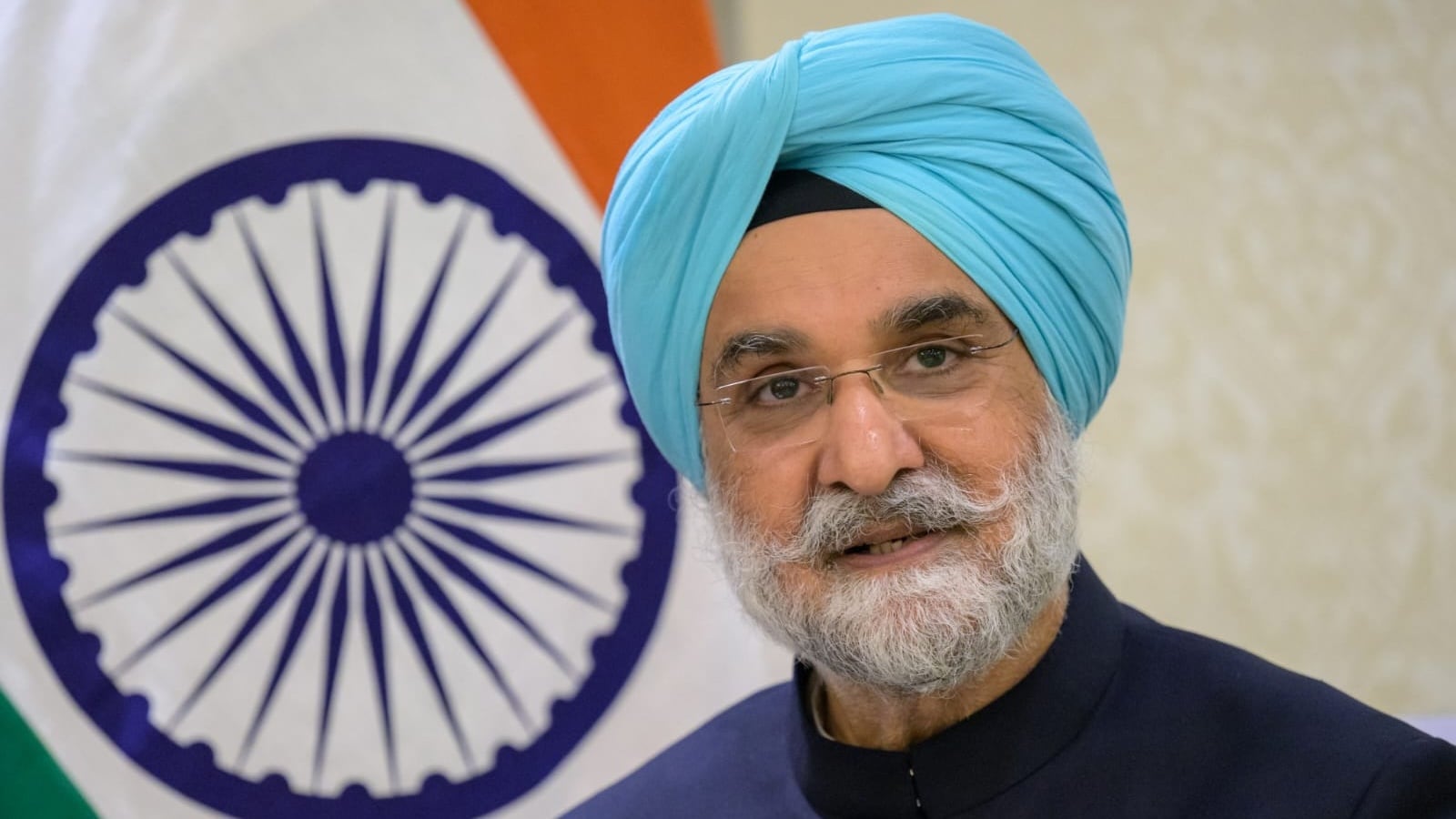 Delhi LG Sandhu visits Kalindi Kunj barrage to take stock of pollution in Yamuna