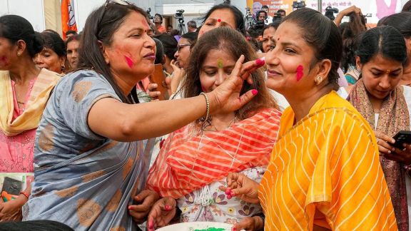 Women’s Reservation Act implementation, womens quota, women in politics,