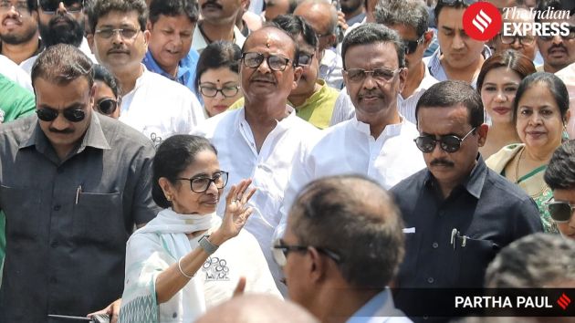 Mamata Banerjee on Wednesday filed her nomination papers as the Trinamool Congress candidate for the Bhabanipur Assembly seat