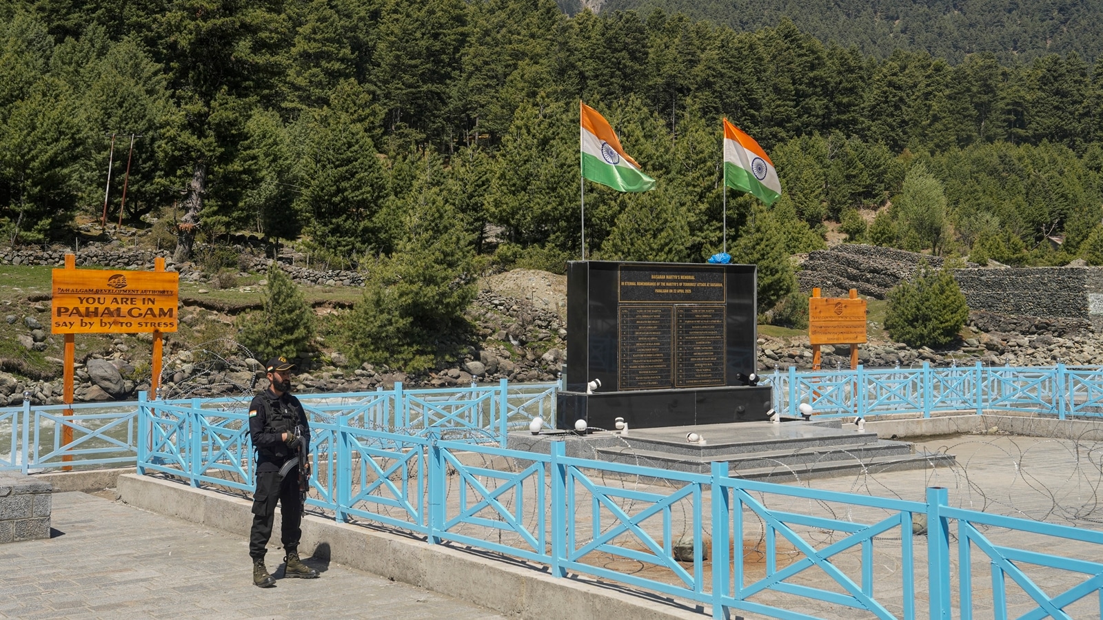 ‘Won’t bow to terror’: President, PM pay homage to Pahalgam attack victims