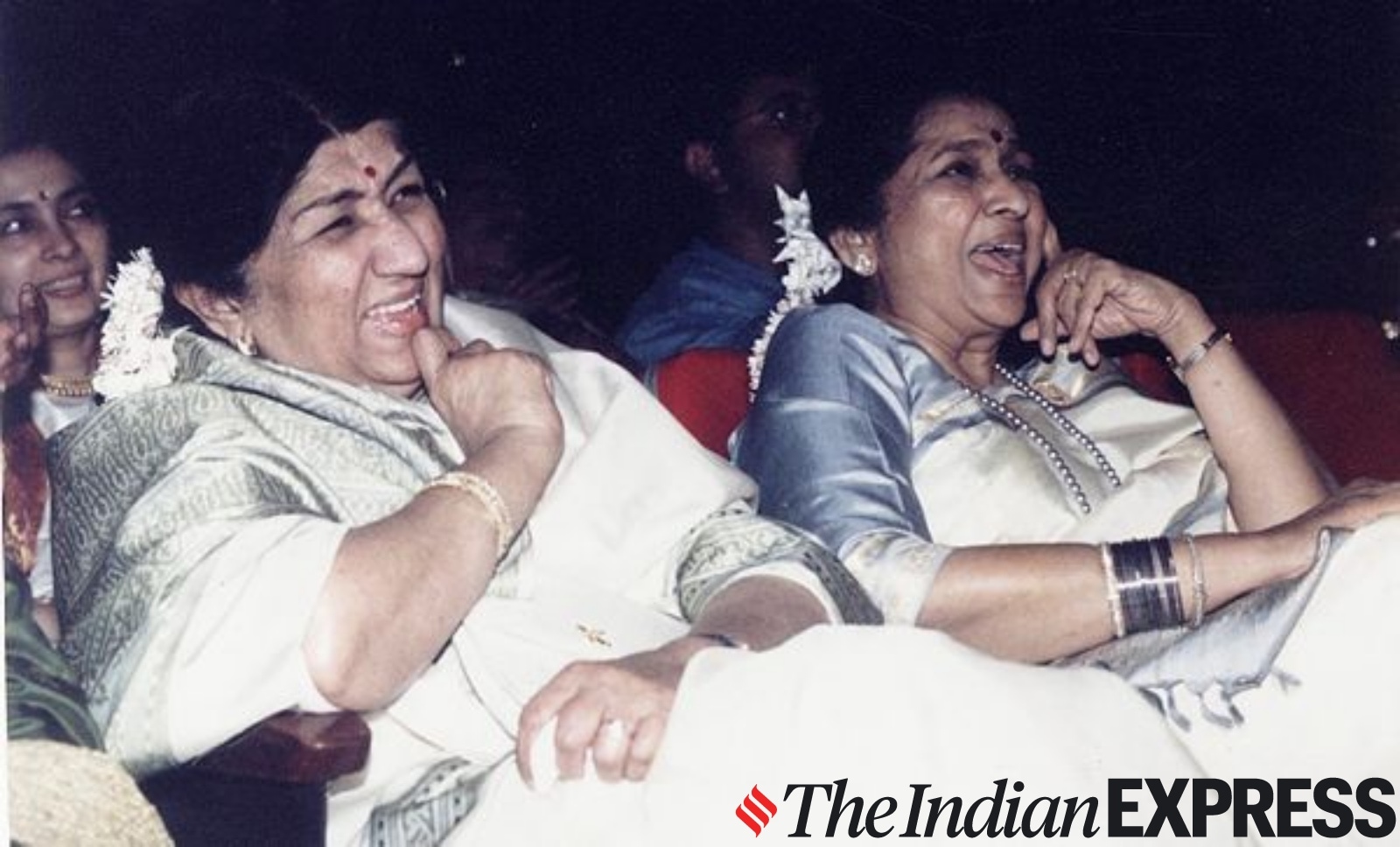 Grace, culture & a son’s sweet rule: Here’s why Asha Bhosle never gave up her sari