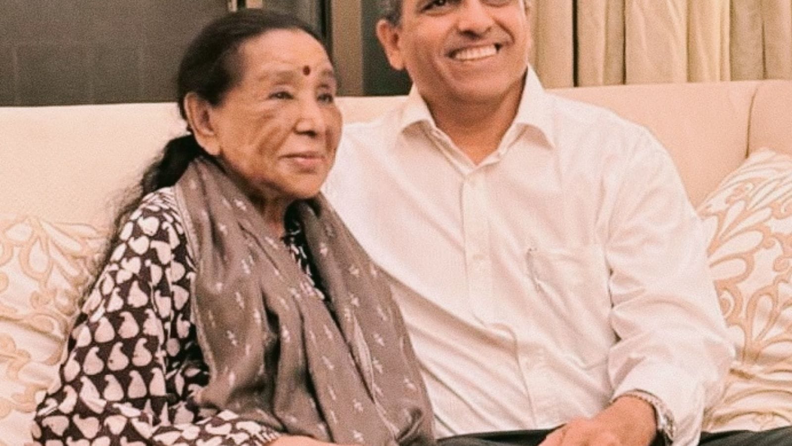 ‘She was colour and energy’: Pune’s medical community mourns loss of Asha Bhosle