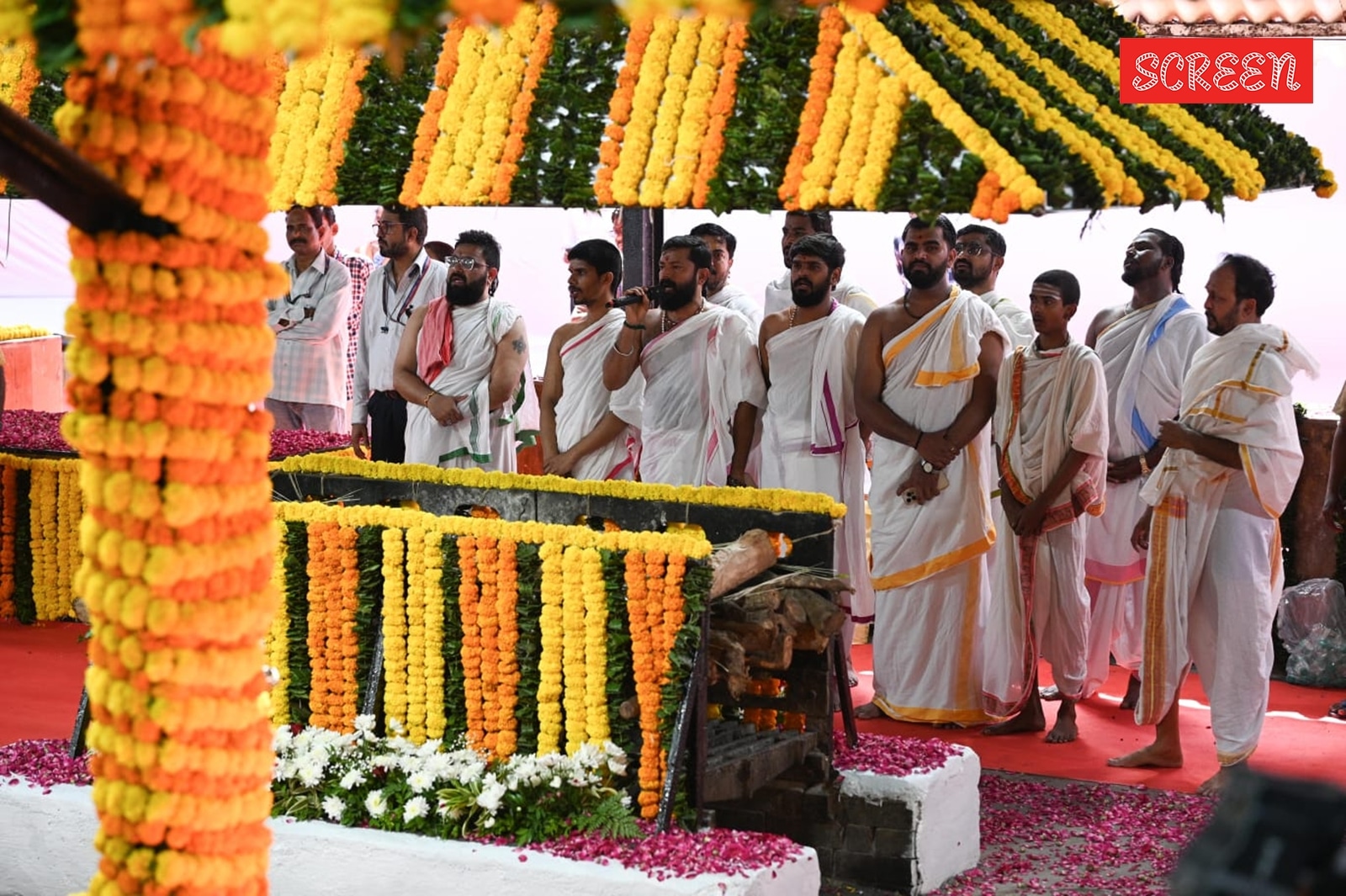 आशा भोसले का अंतिम संस्कार