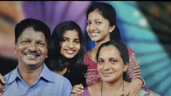Dr Sneha with her parents and sister