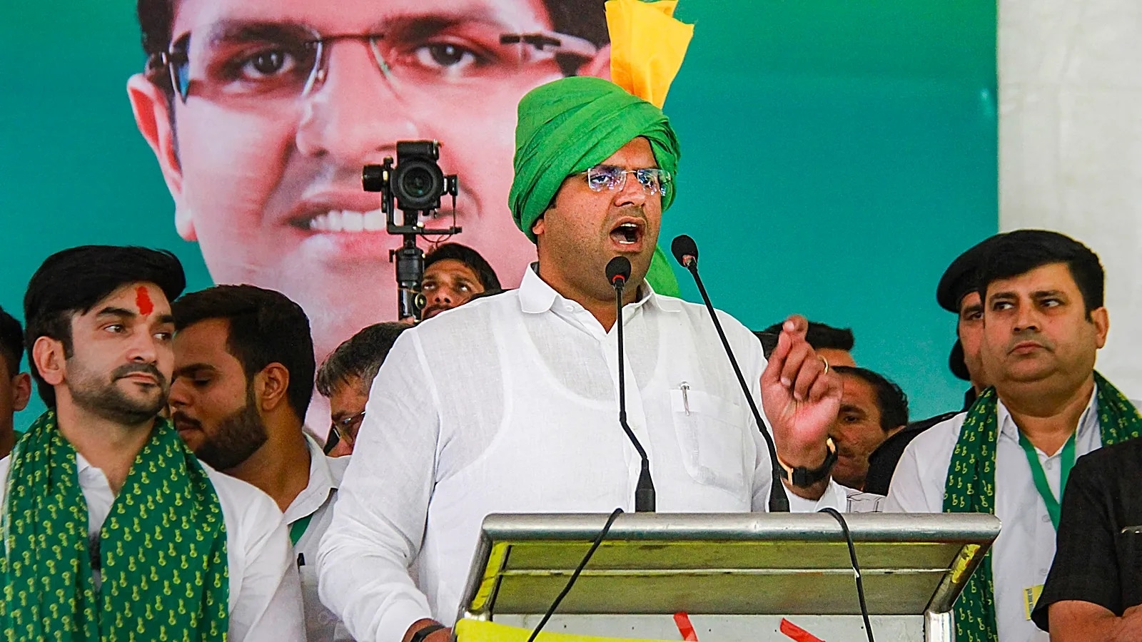 Haryana student protests: Dushyant Chautala seizes Hisar moment, mounts return bid after rout