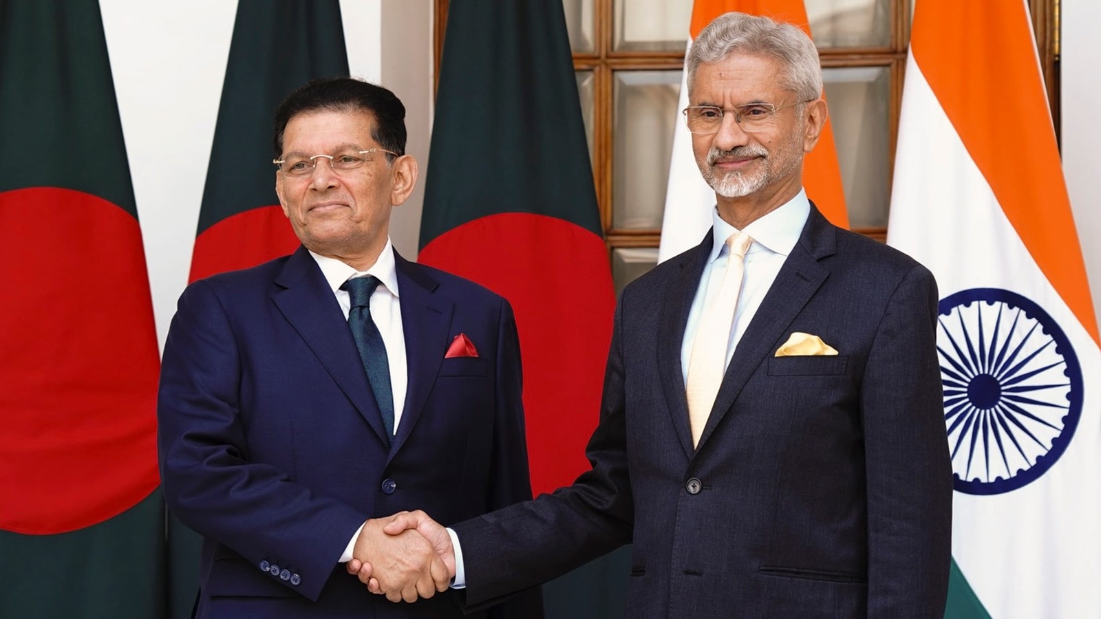 Bangladesh Foreign Minister meets Jaishankar, seeks return of ex-PM Sheikh Hasina
