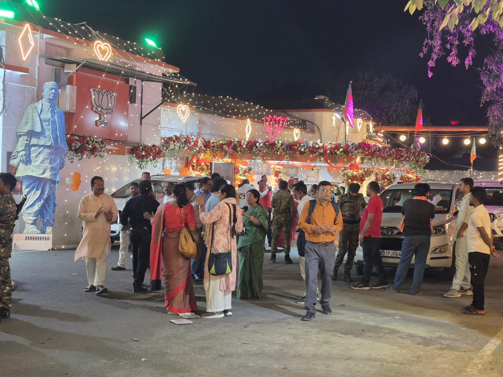  With BJP set to get its 1st CM in Bihar, Patna party office wears festive look