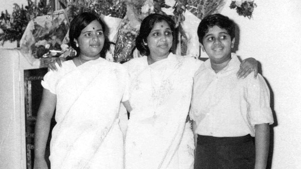 आशा भोसले