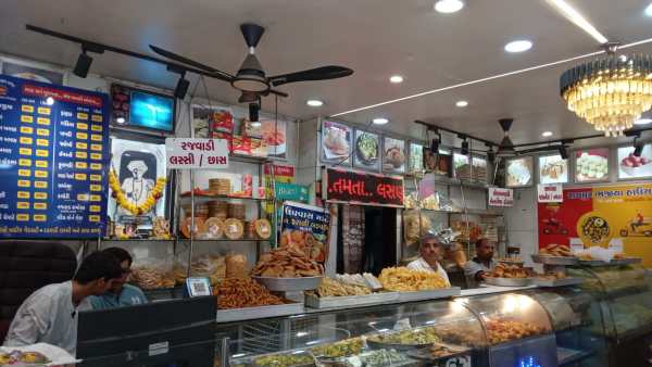 gujarat eating joints