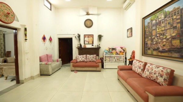 मनोज तिवारी का सांसद आवास दौरा