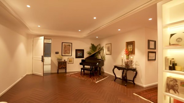 तारा सुतारिया के घर का दौरा