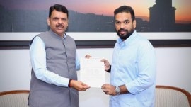 MCA president Ajinkya Naik met Devendra Fadnavis recently with proposal for new stadium. (PHOTO: Special Arrangement)