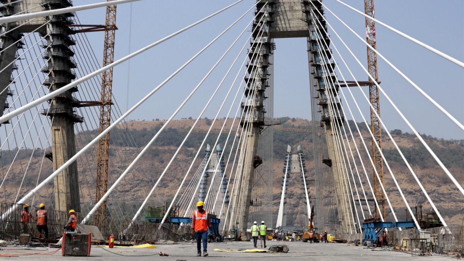 Days before May 1 deadline, teams race to deliver Mumbai-Pune Expressway’s Missing Link